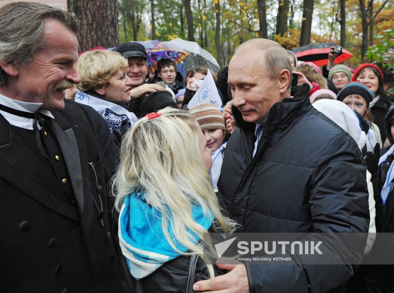 Vladimir Putin on working trip to North Western Federal District