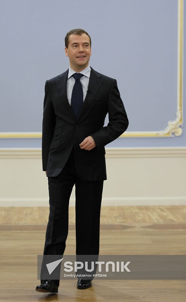 Dmitry Medvedev meets with members of Public Committee