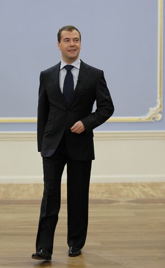 Dmitry Medvedev meets with members of Public Committee