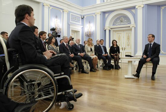 Dmitry Medvedev meets with members of Public Committee