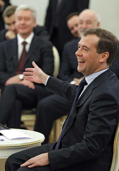 Dmitry Medvedev meets with members of Public Committee