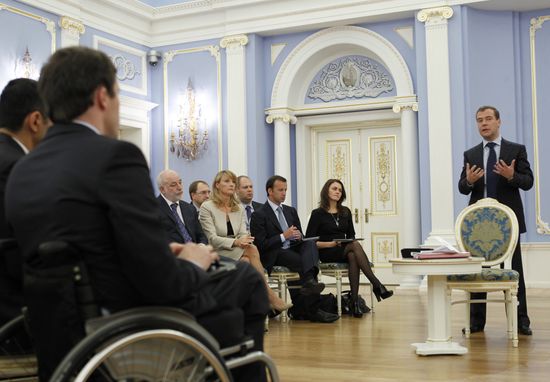 Dmitry Medvedev meets with members of Public Committee