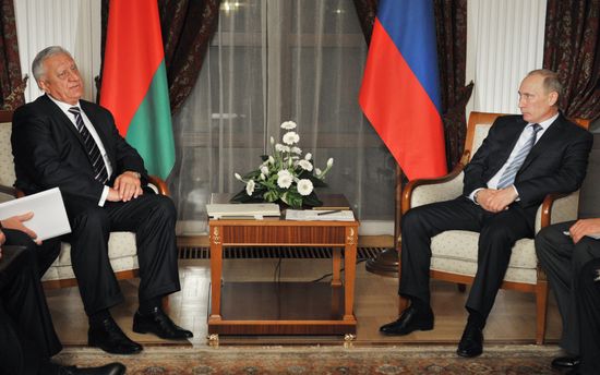 Vladimir Putin on working trip to North Western Federal District