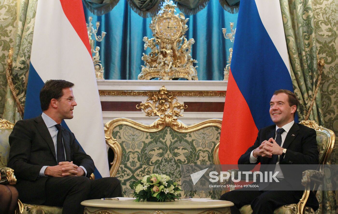 Dmitry Medvedev and Mark Rutte hold talks
