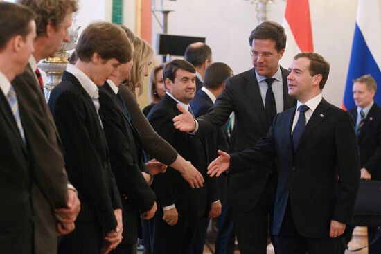 Dmitry Medvedev and Mark Rutte hold talks