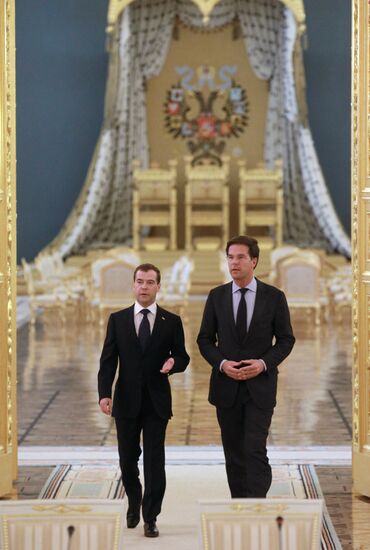 Dmitry Medvedev and Mark Rutte hold talks