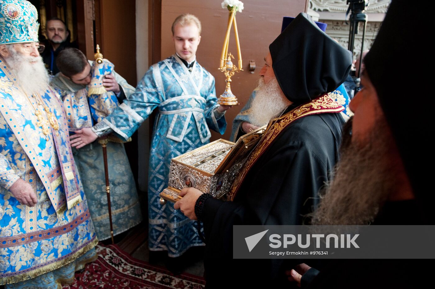 Sash of the Blessed Virgin arrives in St. Petersburg