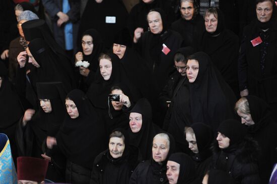 Sash of the Blessed Virgin arrives in St. Petersburg