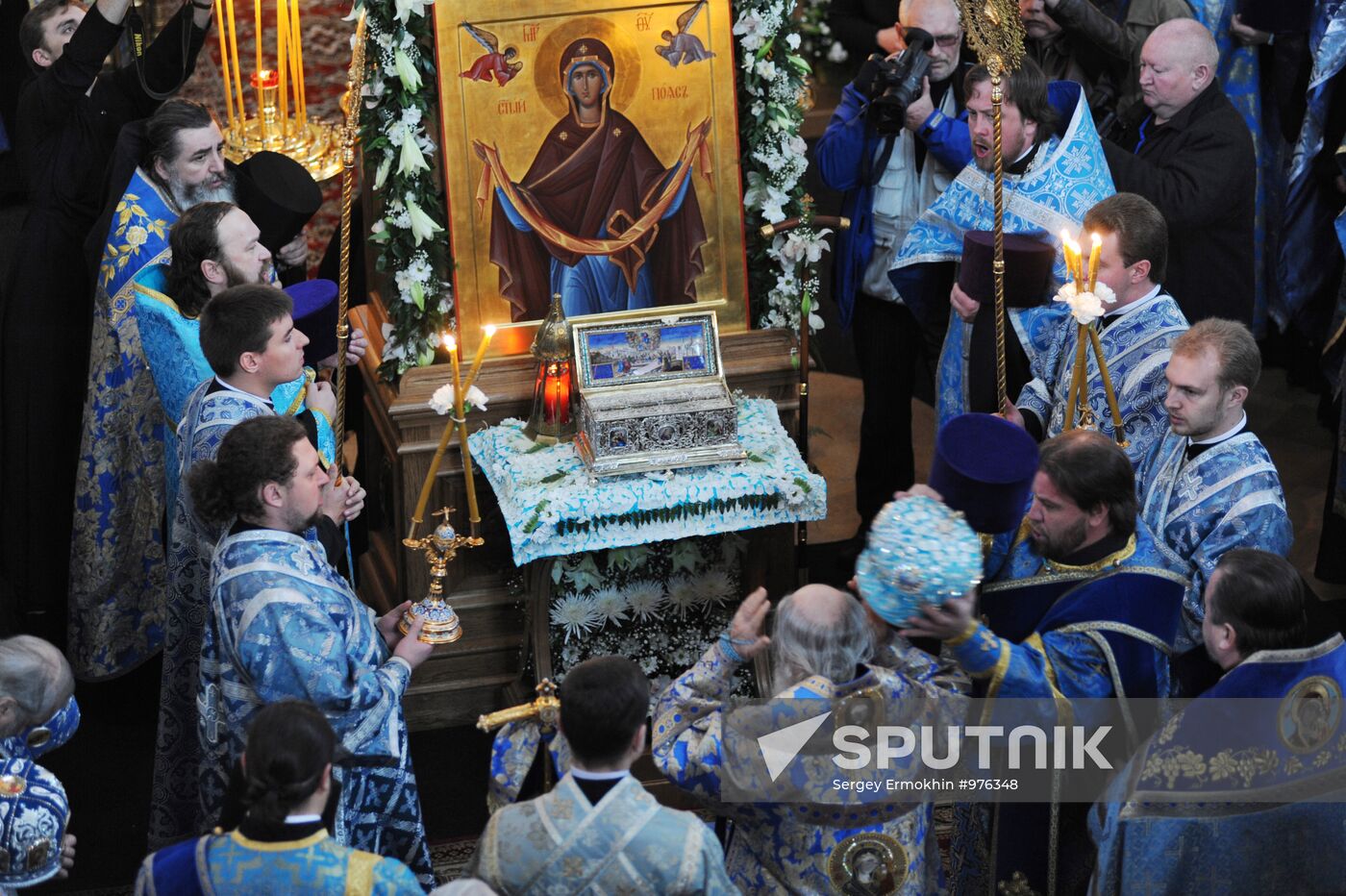 Sash of the Blessed Virgin arrives in St. Petersburg
