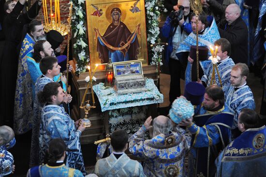Sash of the Blessed Virgin arrives in St. Petersburg