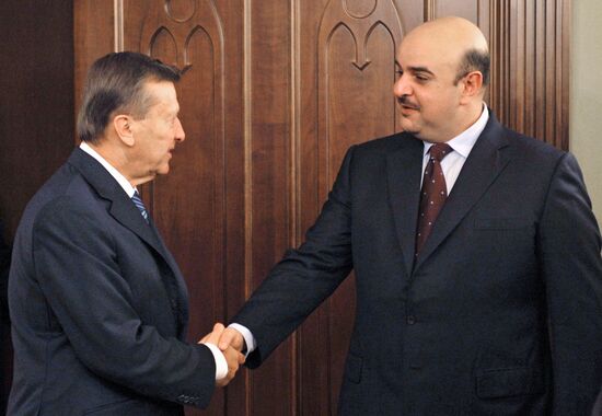 Viktor Zubkov meets with Abdullah bin Hamad bin Isa Al Khalifa