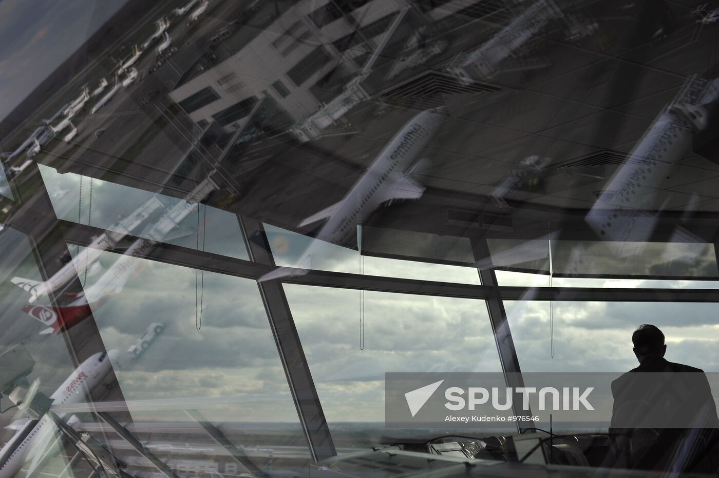 Air traffic control at Domodedovo airport