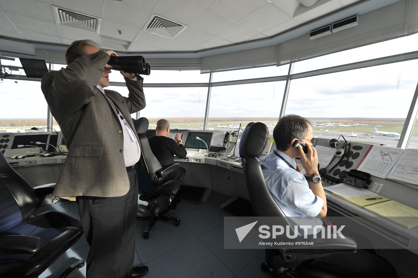 Air traffic control at Domodedovo airport