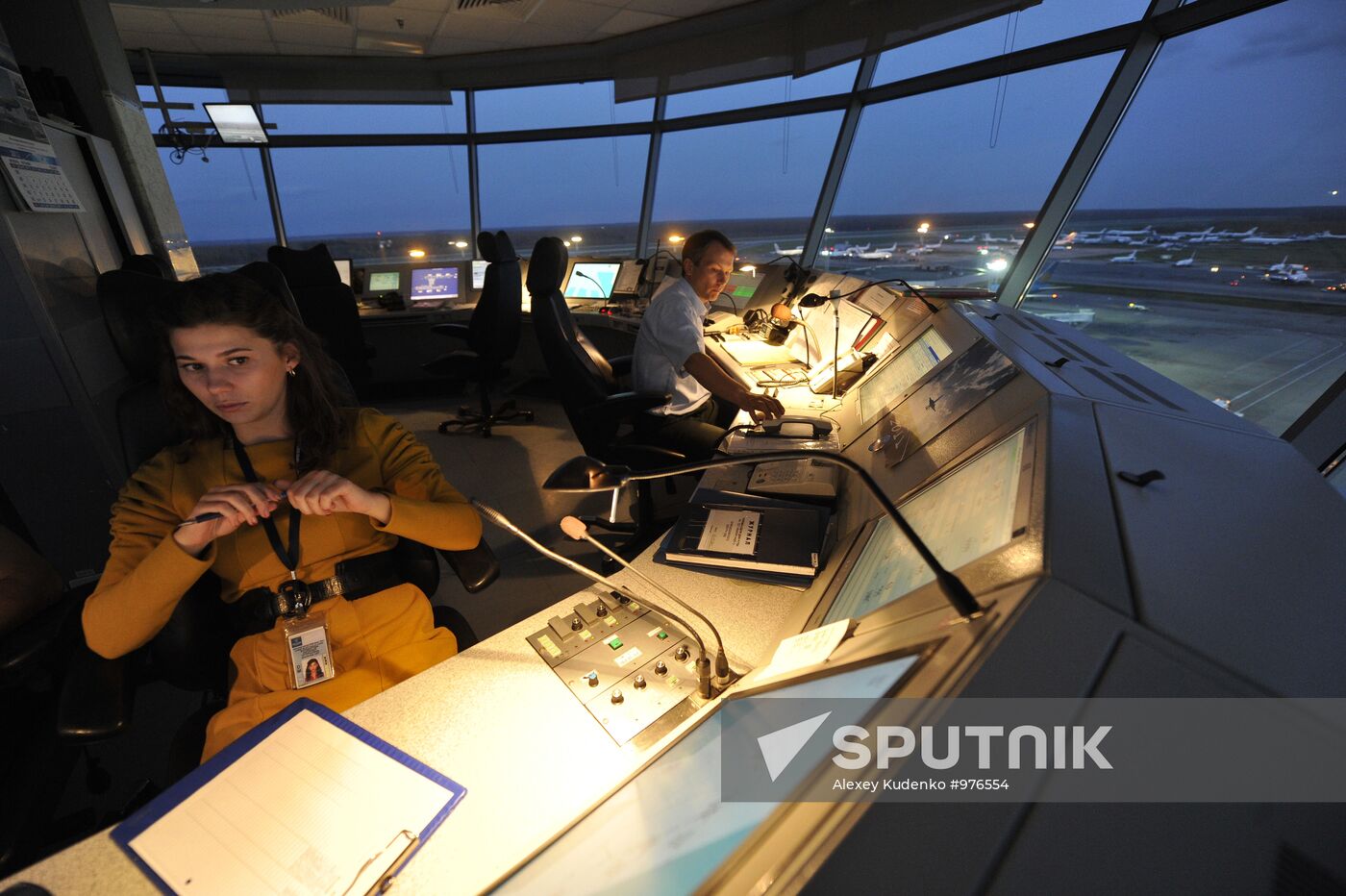 Air traffic control at Domodedovo airport