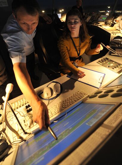Air traffic control at Domodedovo airport