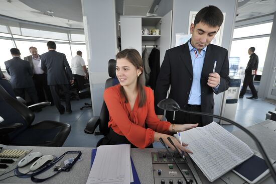 Air traffic control at Domodedovo airport