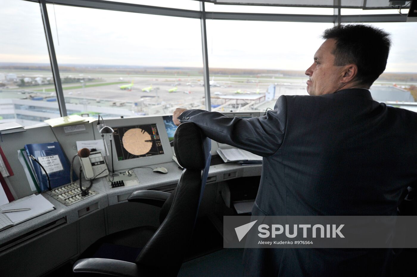 Air traffic control at Domodedovo airport