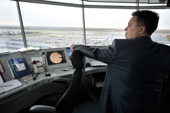 Air traffic control at Domodedovo airport