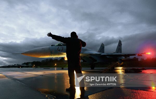 Flying Su-27 fighters in the Kaliningrad region