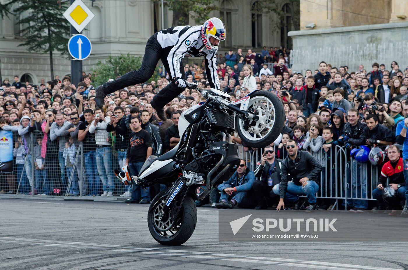 World stunt riding champion Chris Pfeiffer performs in Tbilisi