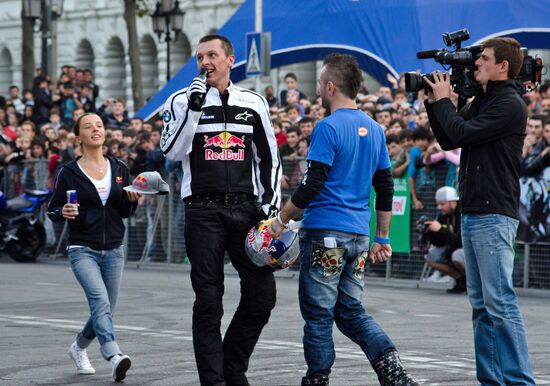 World stunt riding champion Chris Pfeiffer performs in Tbilisi