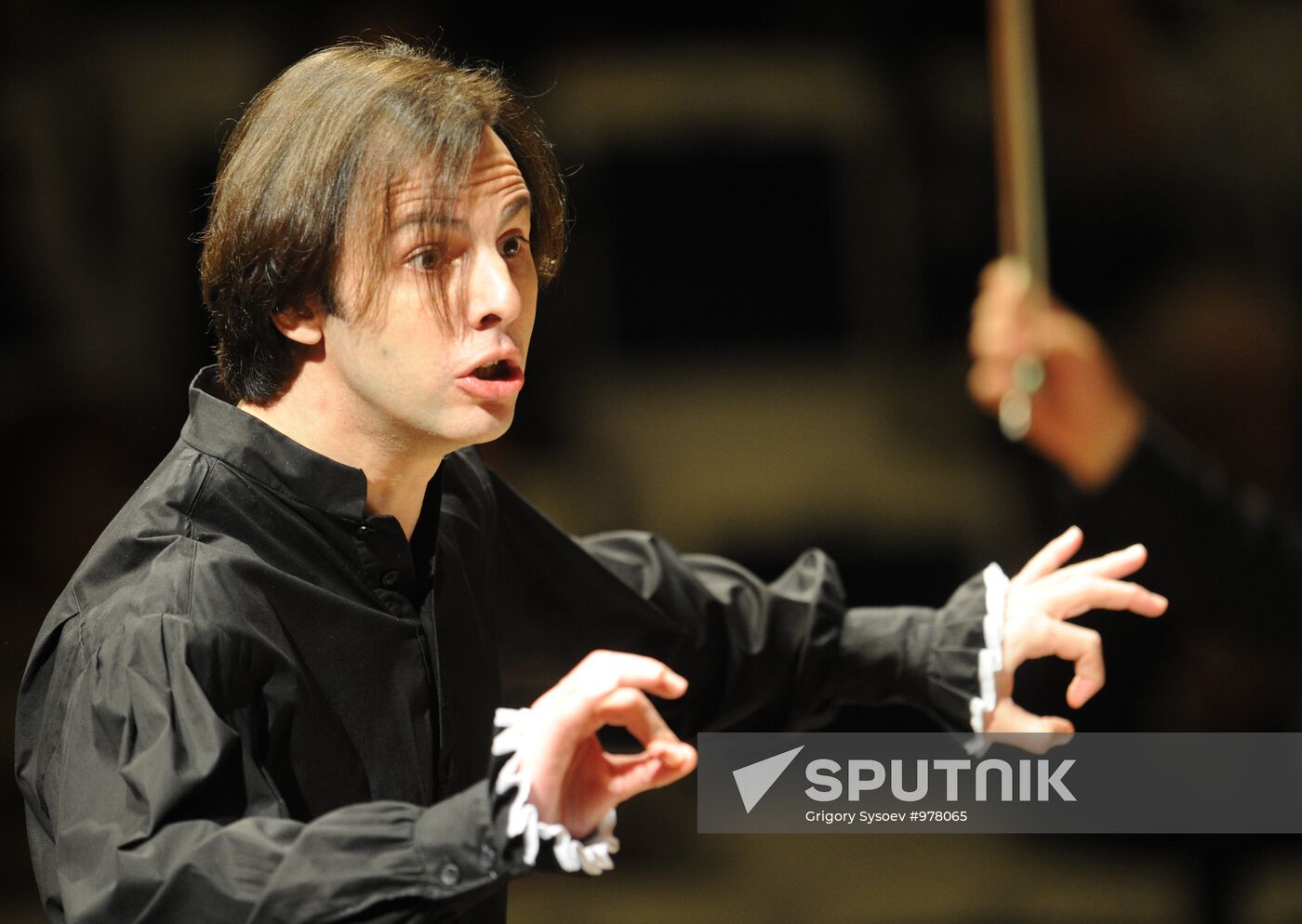 MusicAeterna orchestra concert conducted by Teodor Kurentzis