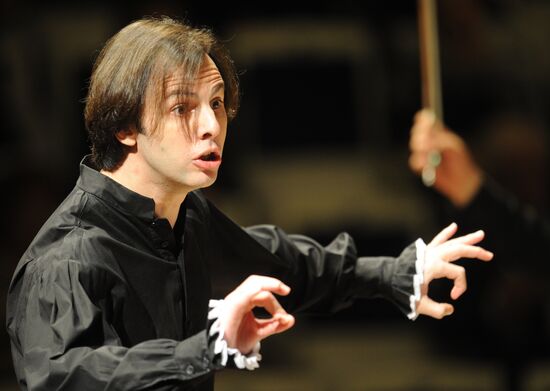 MusicAeterna orchestra concert conducted by Teodor Kurentzis