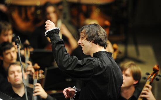 MusicAeterna orchestra concert conducted by Teodor Kurentzis