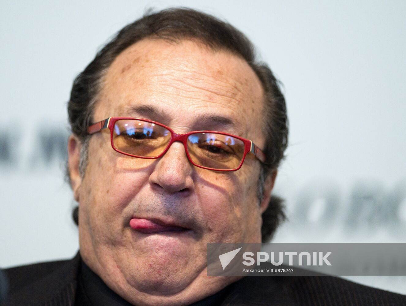 Italian singer Robertino Loreti at news conference in Moscow