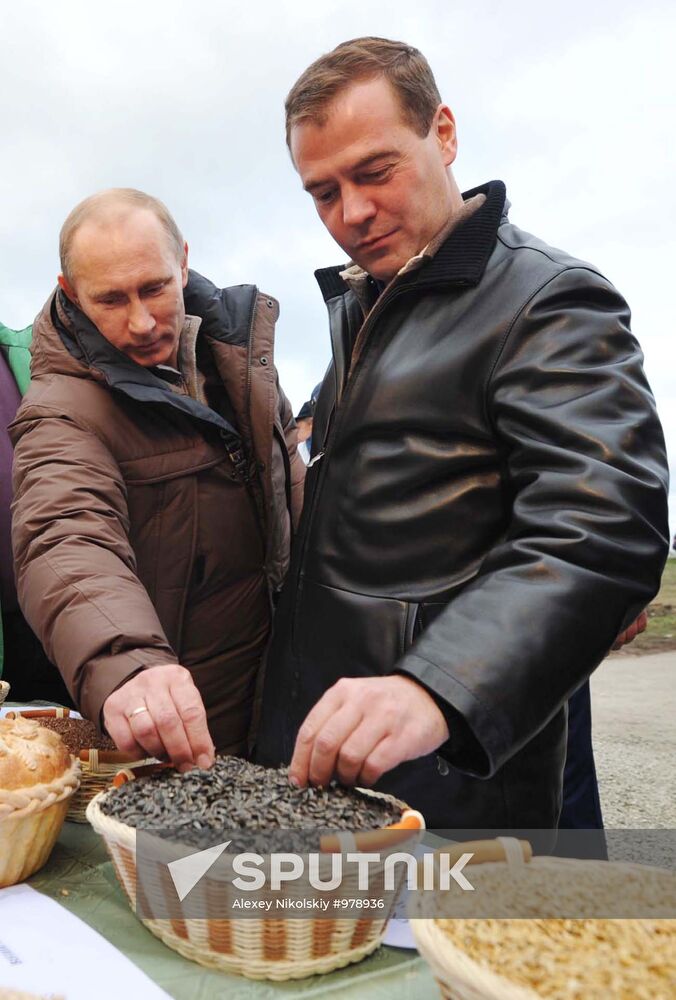 Dmitry Medvedev and Vladimir Putin visit Stavropol