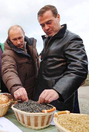 Dmitry Medvedev and Vladimir Putin visit Stavropol