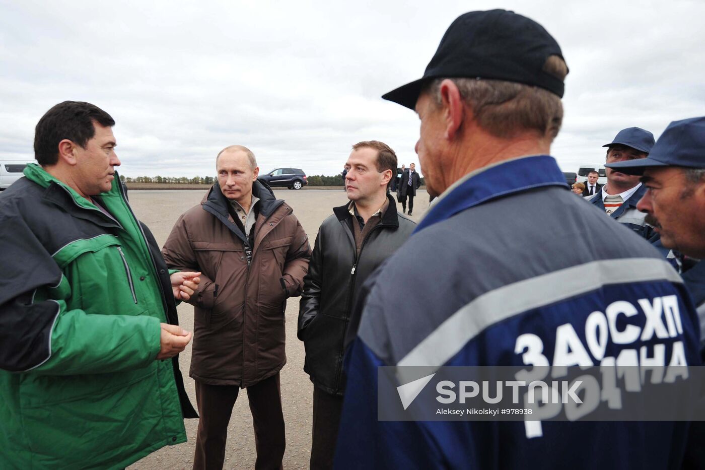 Dmitry Medvedev and Vladimir Putin visit Stavropol