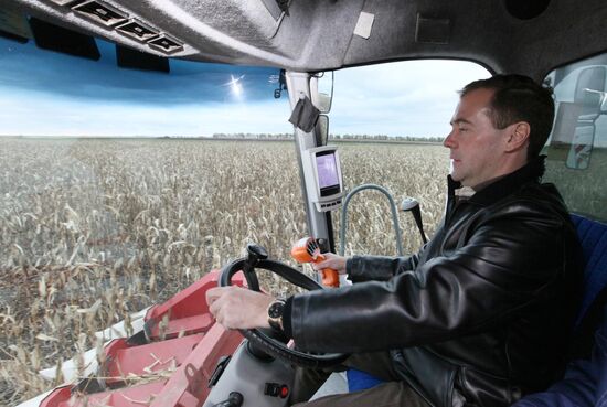 Dmitry Medvedev, Vladimir Putin visit Stavropol