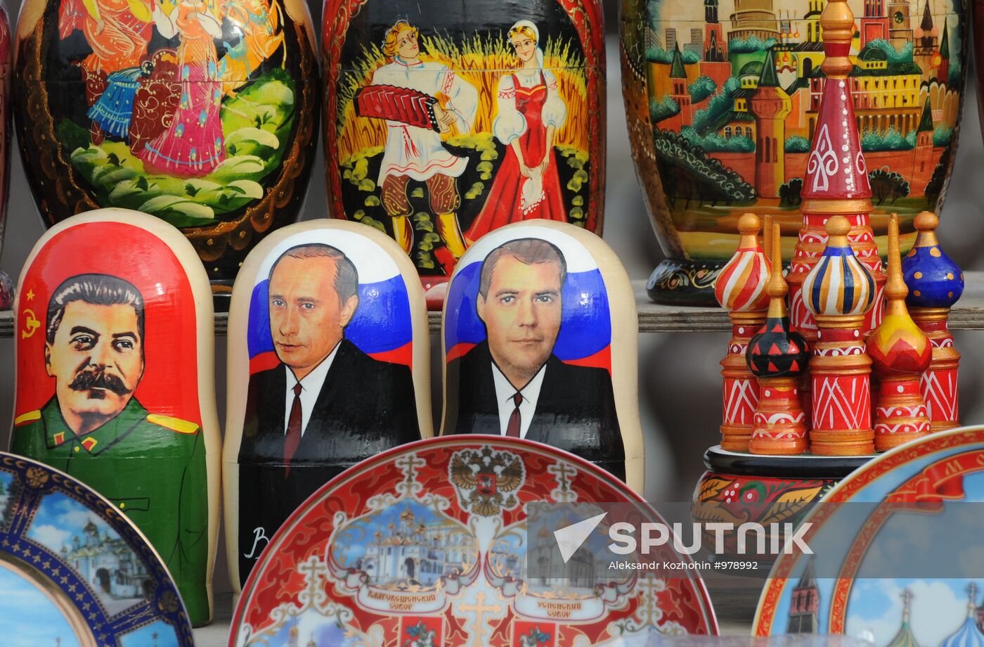 Matrioshka dolls with portraits of V. Putin and D. Medvedev