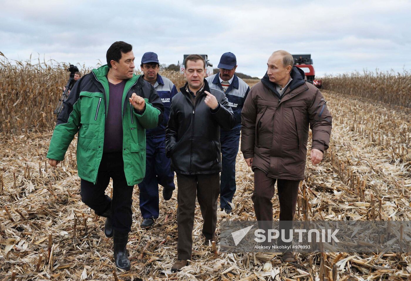 Dmitri Medvedev and Vladimir Putin visit Stavropol