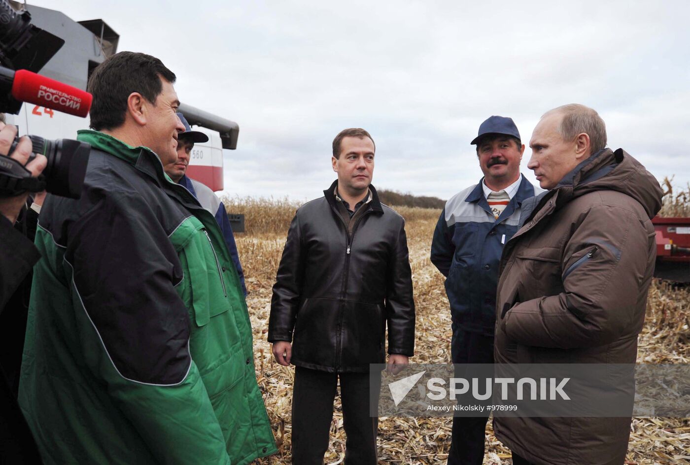 Dmitri Medvedev and Vladimir Putin visit Stavropol