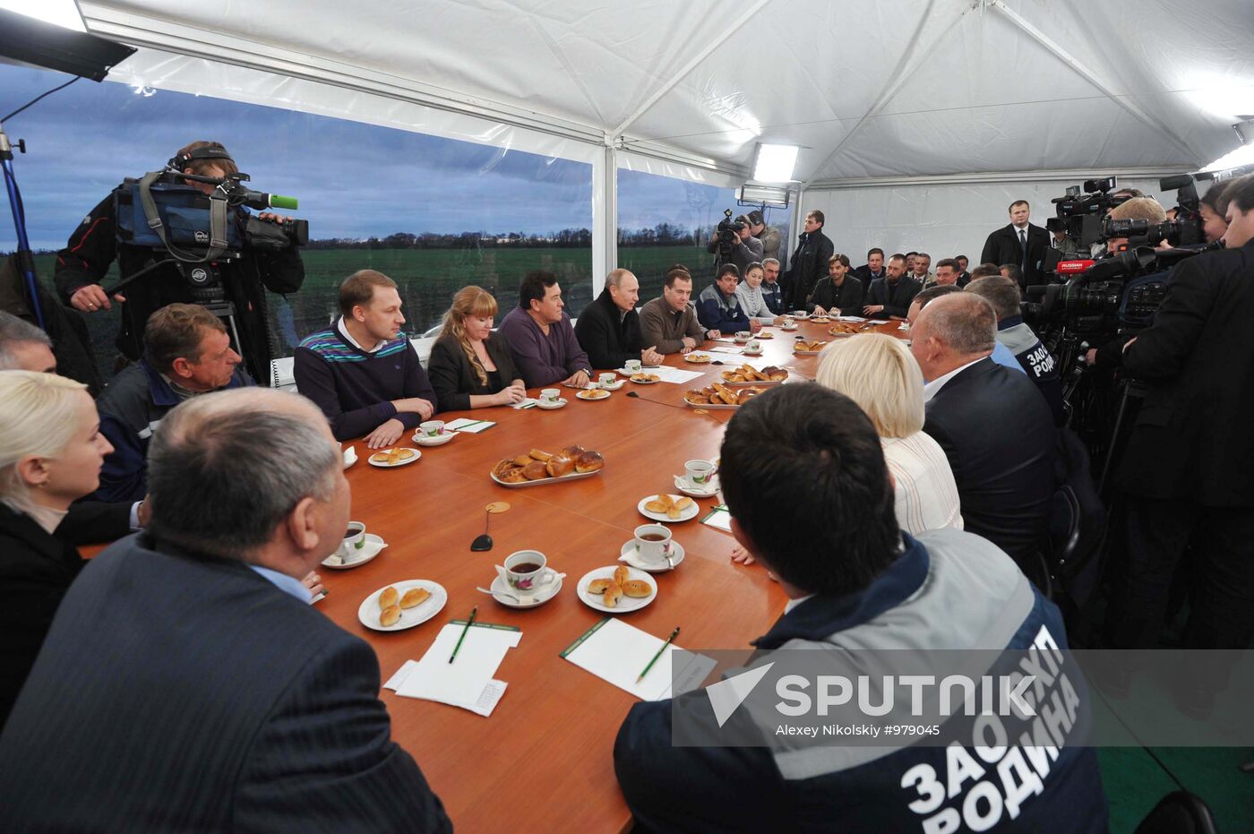 Dmitri Medvedev and Vladimir Putin visit Stavropol