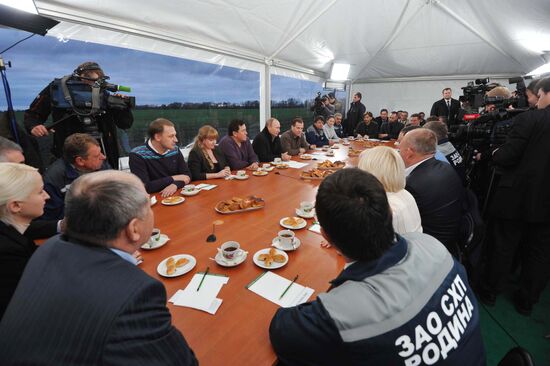 Dmitri Medvedev and Vladimir Putin visit Stavropol