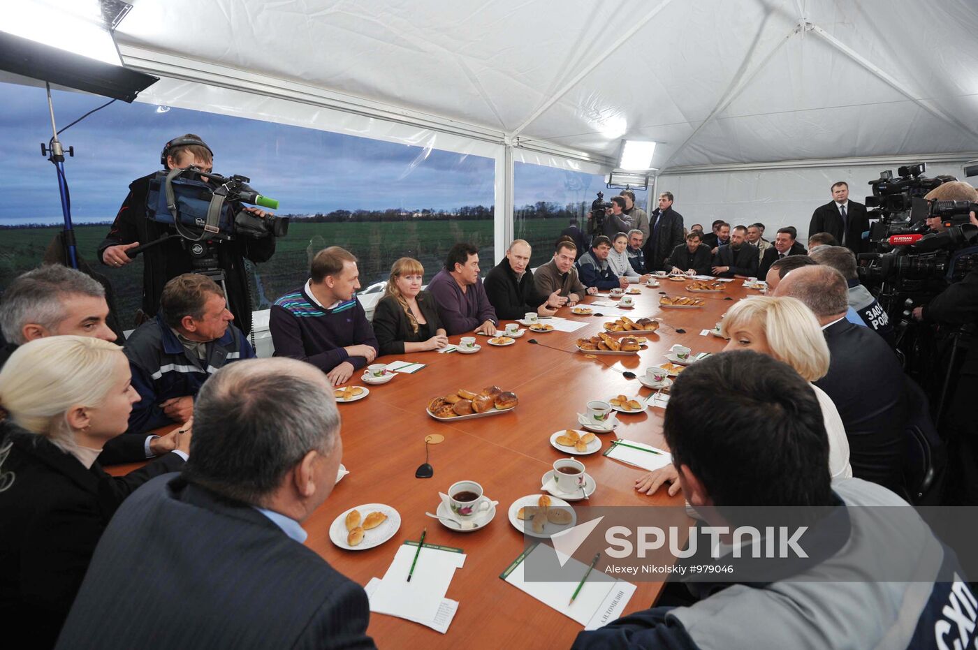 Dmitri Medvedev and Vladimir Putin visit Stavropol