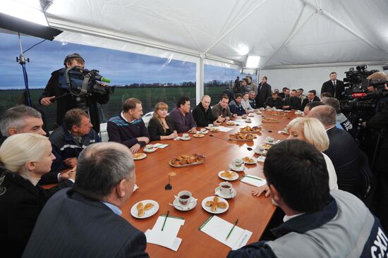 Dmitri Medvedev and Vladimir Putin visit Stavropol