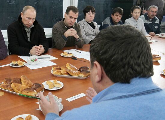 Dmitri Medvedev and Vladimir Putin visit Stavropol