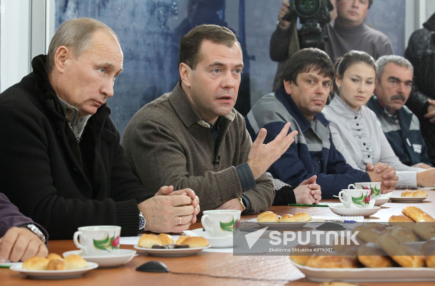 Dmitri Medvedev and Vladimir Putin visit Stavropol