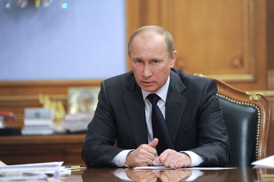 Vladimir Putin chairs meeting on perinatal centers construction