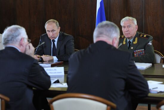 Vladimir Putin chairs All-Russia People's Front council meeting