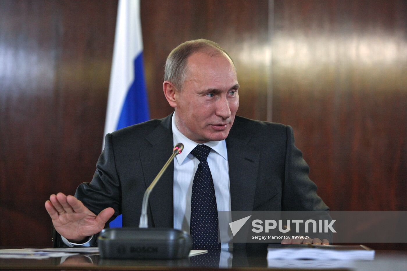 Vladimir Putin chairs All-Russia People's Front council meeting