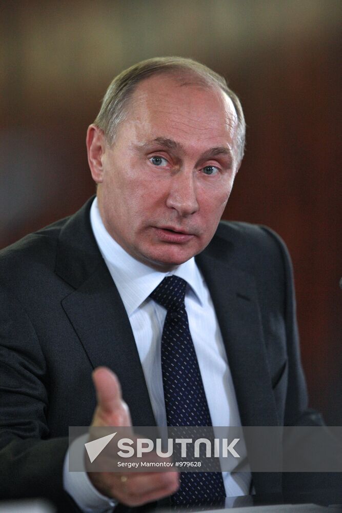 Vladimir Putin chairs All-Russia People's Front council meeting