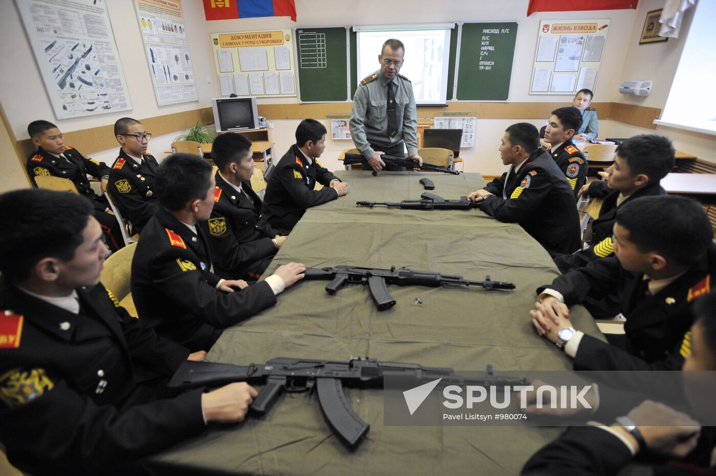 Training at Yekaterinburg Suvorov Military School