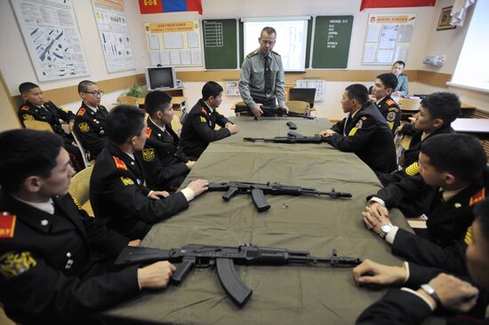 Training at Yekaterinburg Suvorov Military School