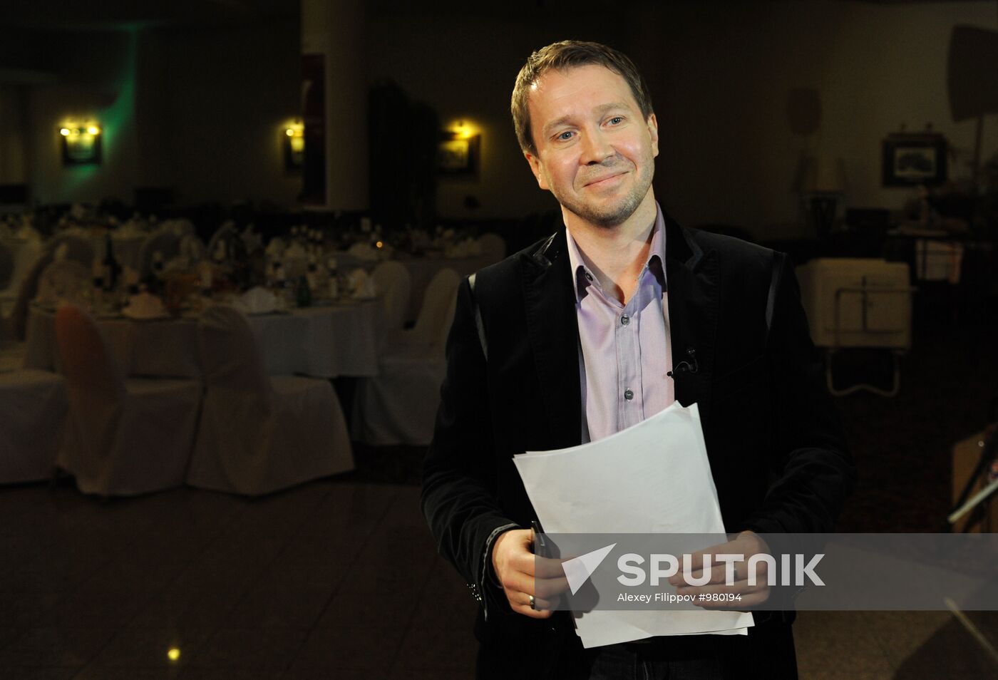 Artist Fund holds charity event