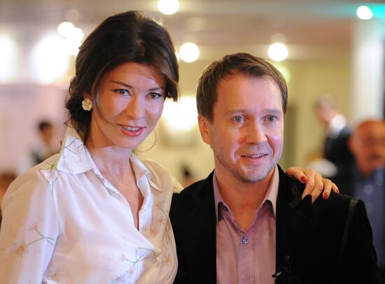 Artist Fund holds charity event